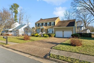 24 Kings Landing Ln, Hampton, VA 23669