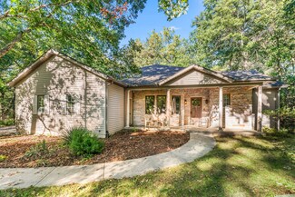 928 Monongahela Dr, Dixon, IL 61021