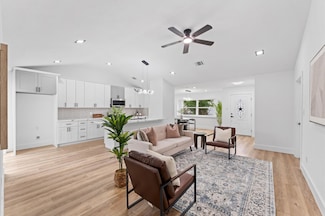 12103 Bay Cedar Dr, Houston, TX 77048