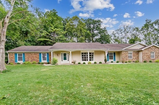 10424 Paw Dr, Fort Wayne, IN 46804