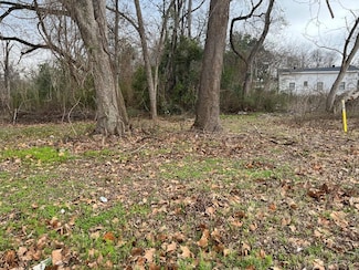 207 S Jackson St, Palestine, TX 75801