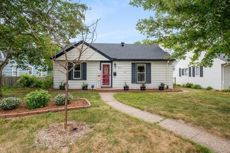 2377 7th Ave E, Saint Paul, MN 55109