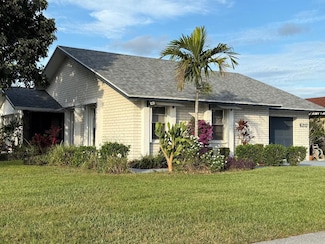 6217 Stanley Ln, Delray Beach, FL 33484