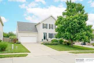 16322 Corby St, Omaha, NE 68116