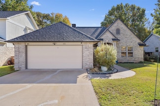 1103 Riverlawn Dr, Round Rock, TX 78681
