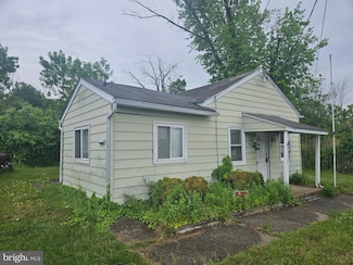 296 Ogden Station Rd, West Deptford, NJ 08086