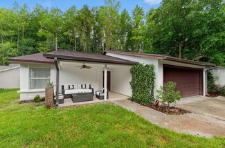 1210 Foxwood Dr, Lutz, FL 33549
