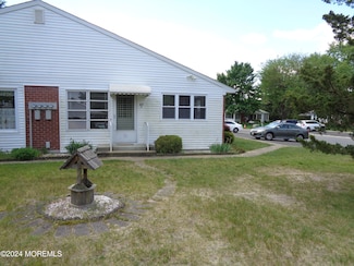 615 Willow Ln Unit A, Whiting, NJ 08759