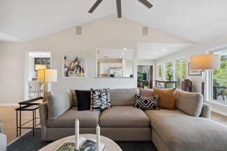 8900 Rockcrest Dr, Austin, TX 78759
