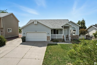 726 Pioneer Ave, Tooele, UT 84074