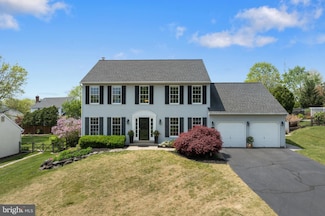 312 Heatherfield Dr, Souderton, PA 18964