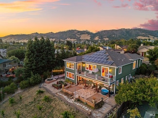 5644 Eastlake Dr, Santa Rosa, CA 95409