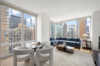 247 W 46th St Unit 3505, New York, NY 10036