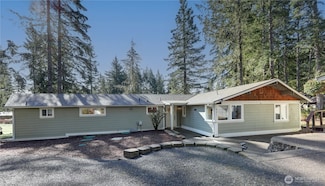 331 E Jack Pine Ln, Union, WA 98592