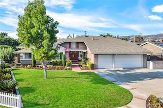 5827 E Valley Forge Dr, Orange, CA 92869