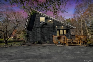 24 Aspen Ln, Woodridge, NY 12789