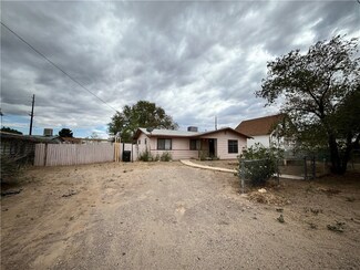 830 E Beverly Ave, Kingman, AZ 86409