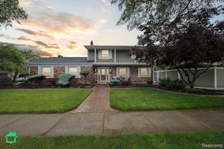 13908 Village Ln, Riverview, MI 48193