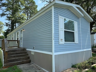 134 Oxford Cir, Hampton, GA 30228