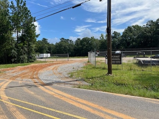 18 Liberty Rd, Picayune, MS 39466