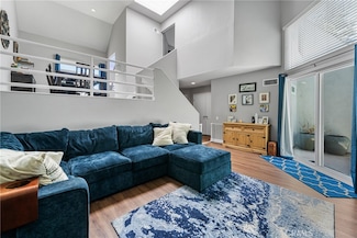 222 N Singingwood St Unit 9, Orange, CA 92869