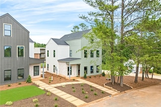 576 Pride Ave, Auburn, AL 36832