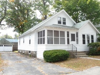 22 Carlisle St, Worcester, MA 01602