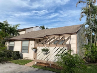 118 Sherwood Cir Unit 8D, Jupiter, FL 33458