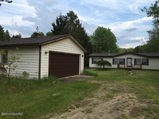 18479 Stonehouse Rd, Hersey, MI 49639
