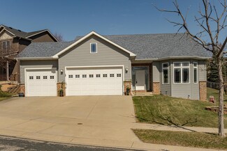 2533 Boulder Ridge Ln NW, Rochester, MN 55901