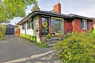 3740 SW Rose St, Seattle, WA 98126