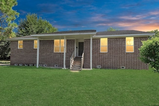5915 Ludington Dr, Houston, TX 77035