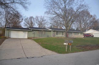 19585 Rolling Acres Dr, South Bend, IN 46614