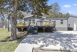 50 Rolla Hill Rd, Galena, MO 65656