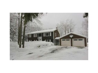 353 Bauneg Beg Hill Rd, North Berwick, ME 03906