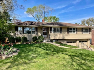 614 S 126th St, Omaha, NE 68154