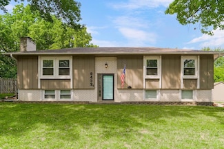 8432 N Virginia Ave, Kansas City, MO 64155