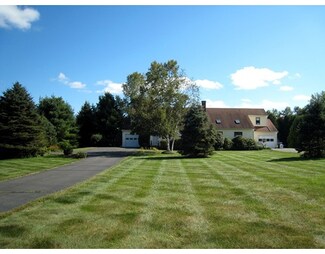 8 Duncan Dr Unit A, South Deerfield, MA 01373