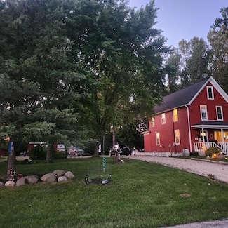 5954 Mohawk Rd, Campbellsport, WI 53010