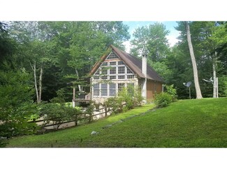 652 Route 12, Hartland, VT 05048