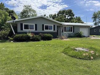 172 Farmers Ln, Lebanon, MO 65536