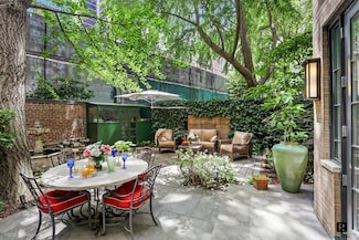 440 E 56th St Unit 1G, New York, NY 10022