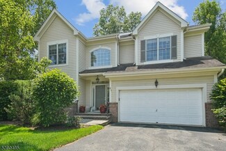 81 Schindler Way, Fairfield, NJ 07004