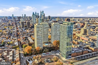 210 Locust St Unit 7BW, Philadelphia, PA 19106