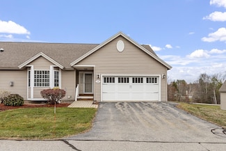 13 Autumn Ln, Hampstead, NH 03826
