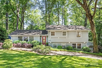 3329 Winnipeg Cir, Charlotte, NC 28210