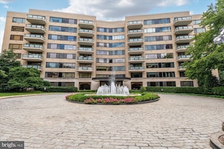 2700 Calvert St NW Unit 812/818, Washington, DC 20008