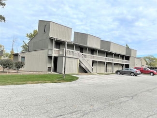 6202,6210 Tennis (4 Units) Ct Unit C2, D2-10-13, Bay City, MI 48706