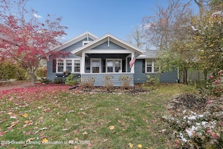 815 Westlawn Ave, East Lansing, MI 48823