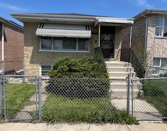 7502 64th St, Summit, IL 60501
